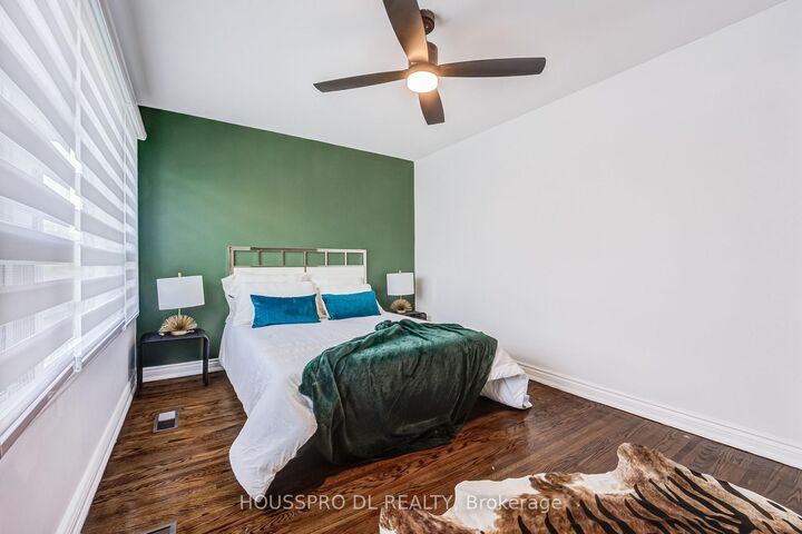 Property Photo: 49 Bowerbank Drive ON M2M 1Z9