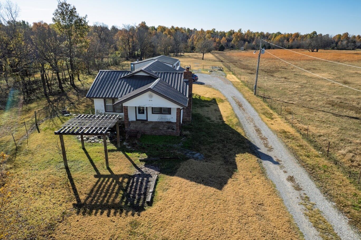 Property Photo: 3998 E 390 Road OK 74053