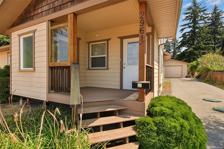 Property Photo: 2961 Pickford Rd BC V9B 2K8