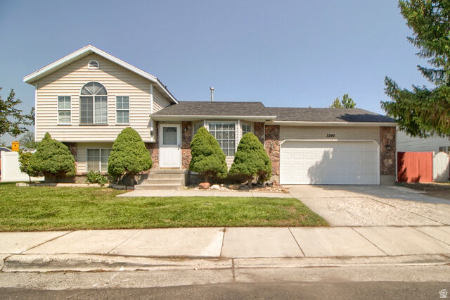Property Photo: 3245 S 540 E UT 84106
