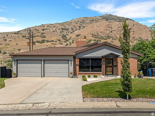 Property Photo:  3371 E Larchmont Dr  UT 84109 