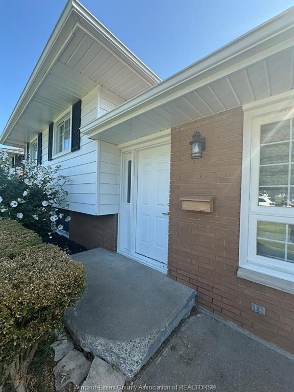 Property Photo: 1860 Service Road ON N0P 2G0
