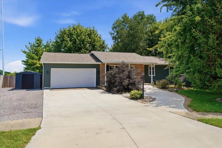 Property Photo: 49 Lloyd Drive OH 43060
