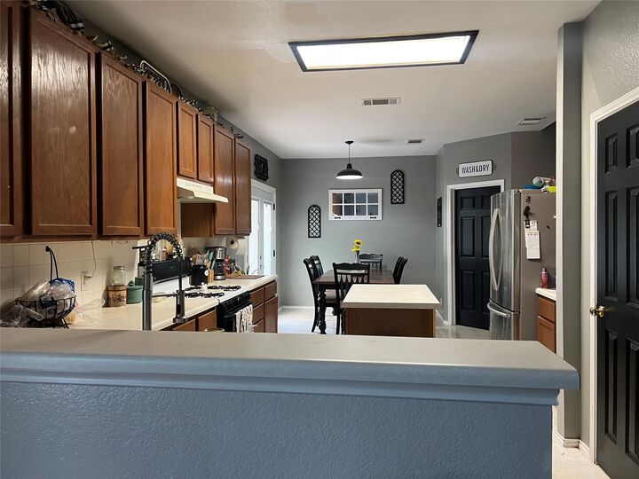 Property Photo: 318 Belinda Court TX 78602