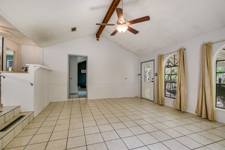 Property Photo: 304 Lea Lane TX 78676