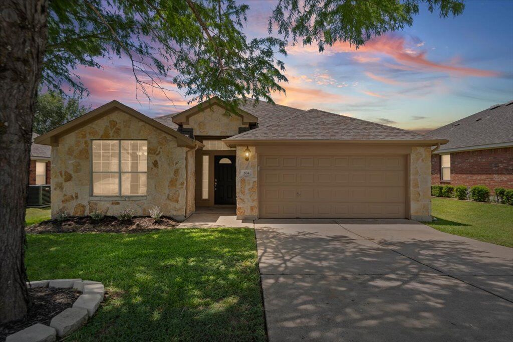 Property Photo:  834 Dark Horse Lane  TX 78610 