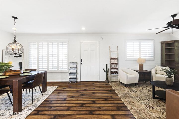 Property Photo: 6719 E 2nd Street AZ 85251