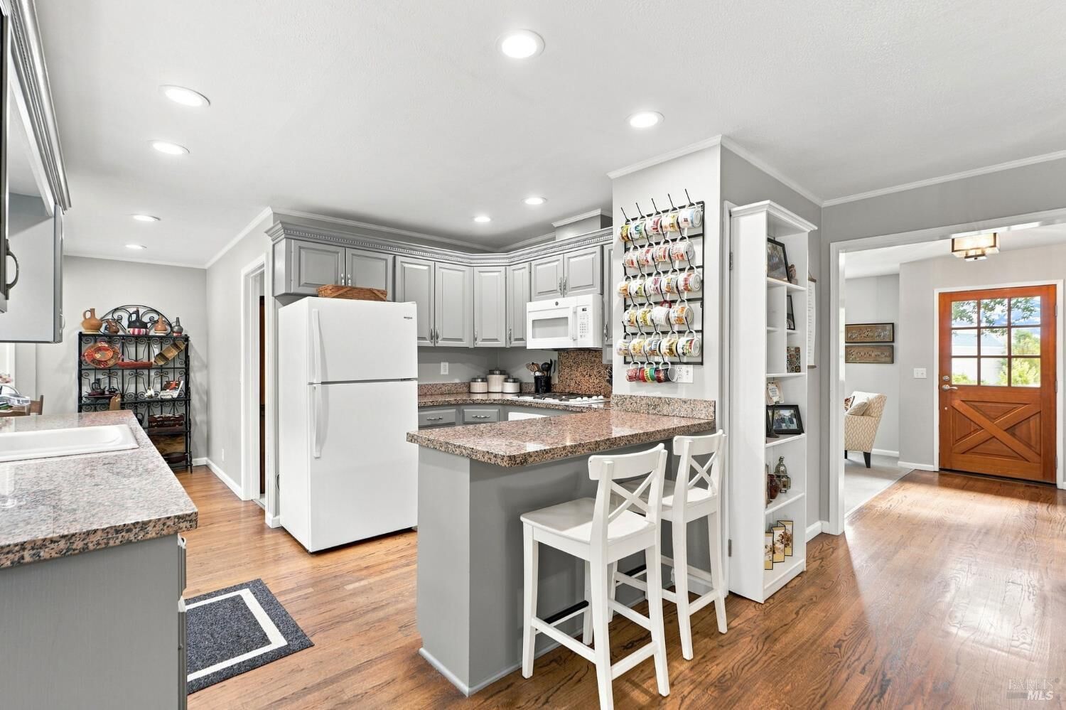 Property Photo:  2604 Topaz Drive  CA 94945 
