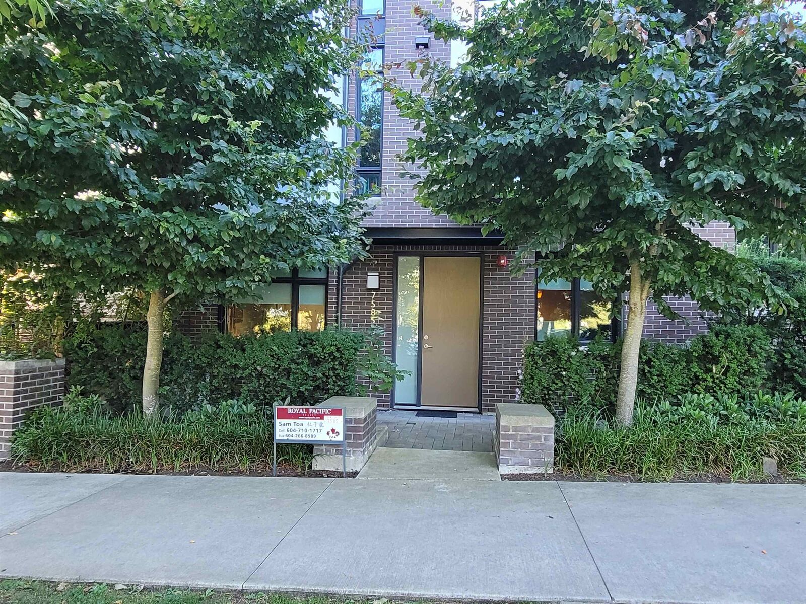 Property Photo: 7585 Yukon Street BC V5X 2Y4