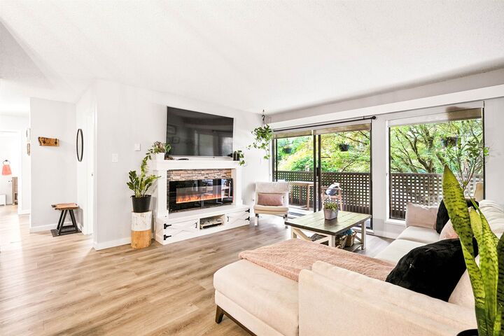 Property Photo: 1955 Woodway Place 212 BC V5B 4S5