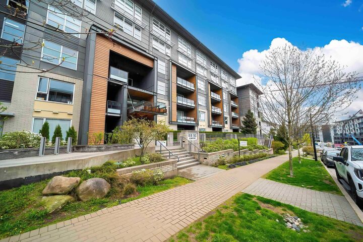 9877 University Crescent 310 — photo 1