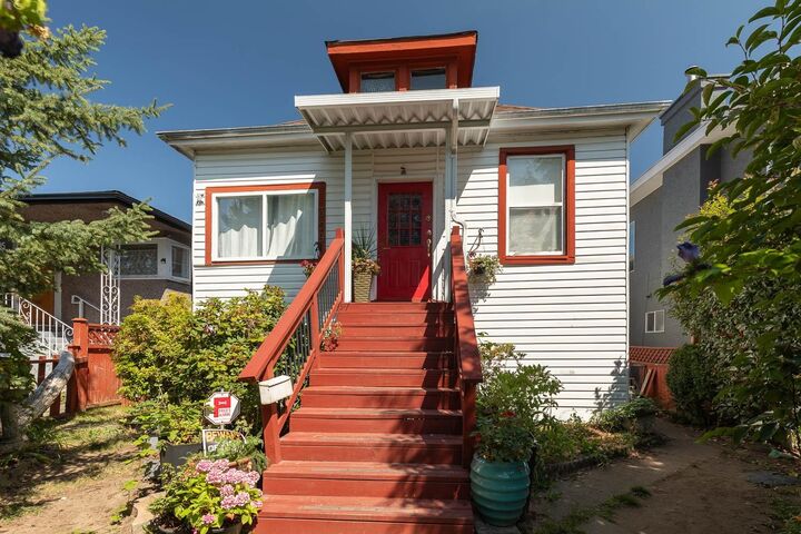 309 E Woodstock Avenue — photo 1
