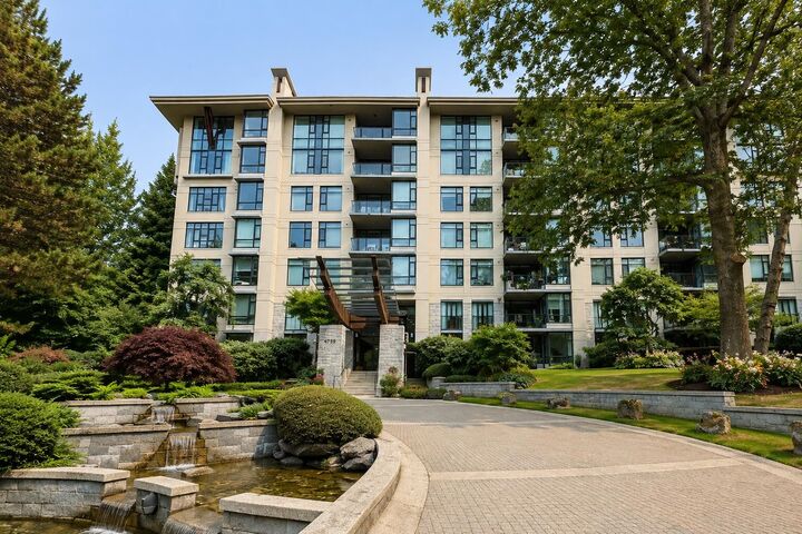 4759 Valley Drive 401 — photo 1