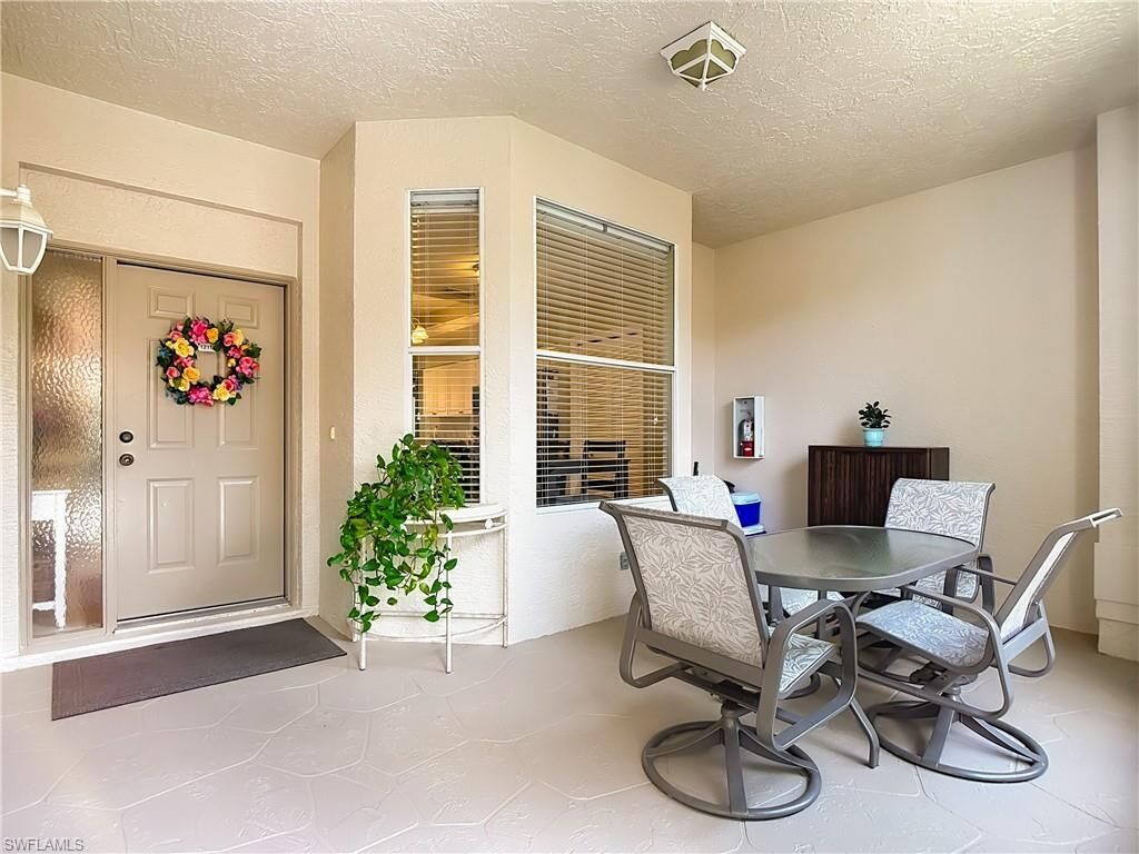 Property Photo:  14261 Hickory Links Ct 1211  FL 33912 