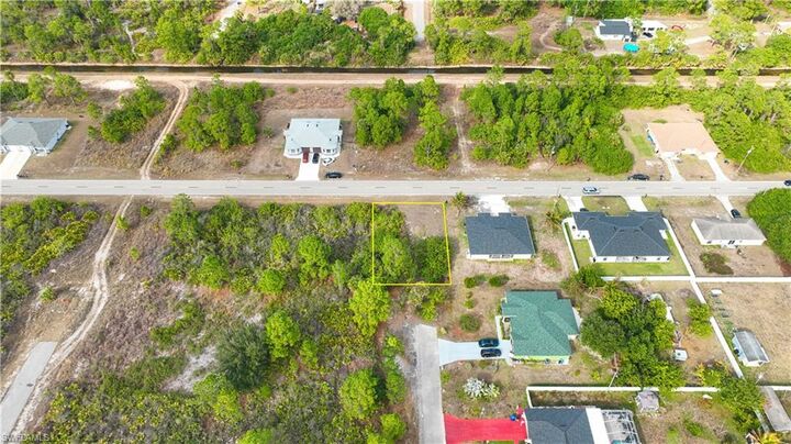 Property Photo: 14 E 12th St FL 33972
