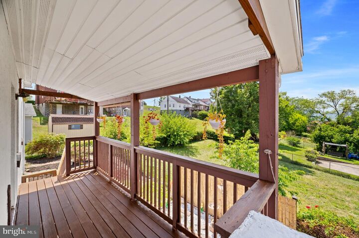 Property Photo: 407 Ridgewood Avenue MD 21502