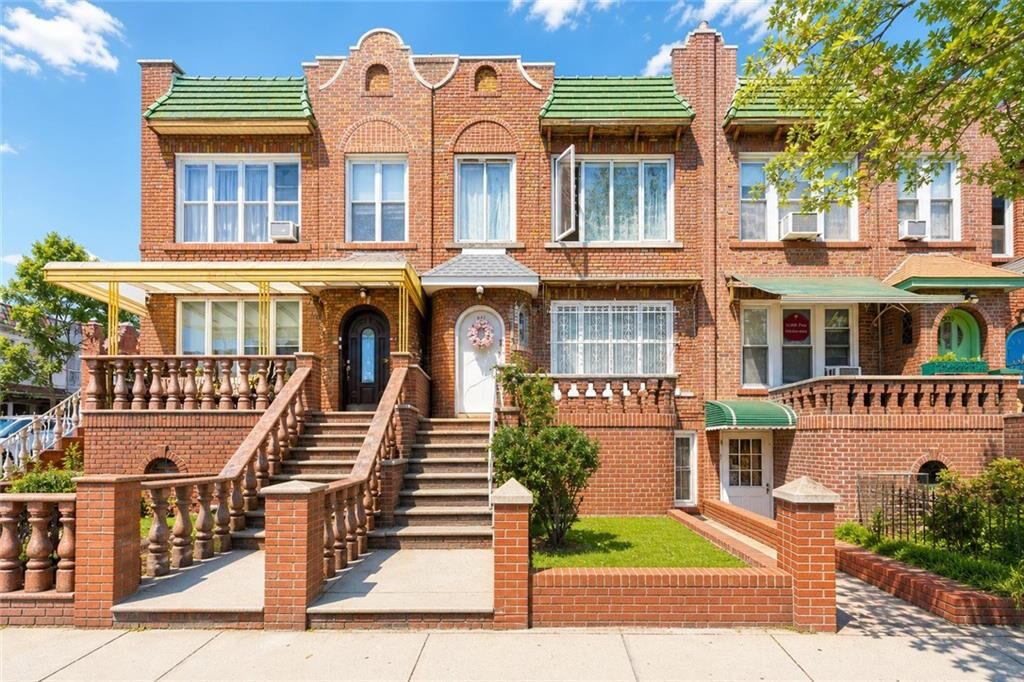 Property Photo:  251 Avenue P  NY 11204 