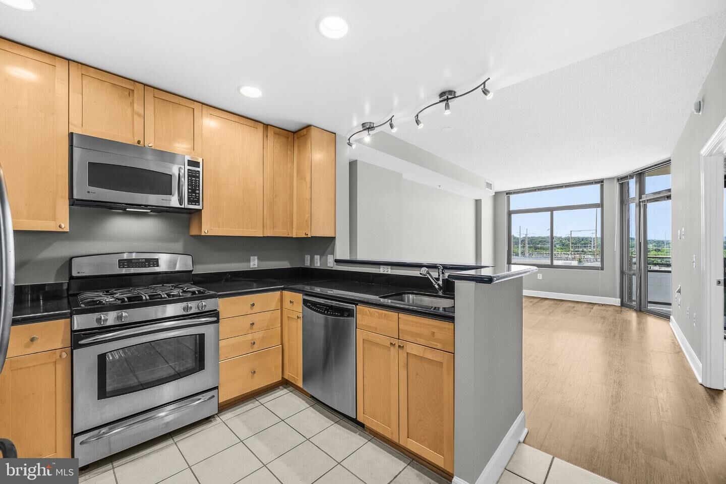 Property Photo:  3600 S Glebe Road 308W  VA 22202 