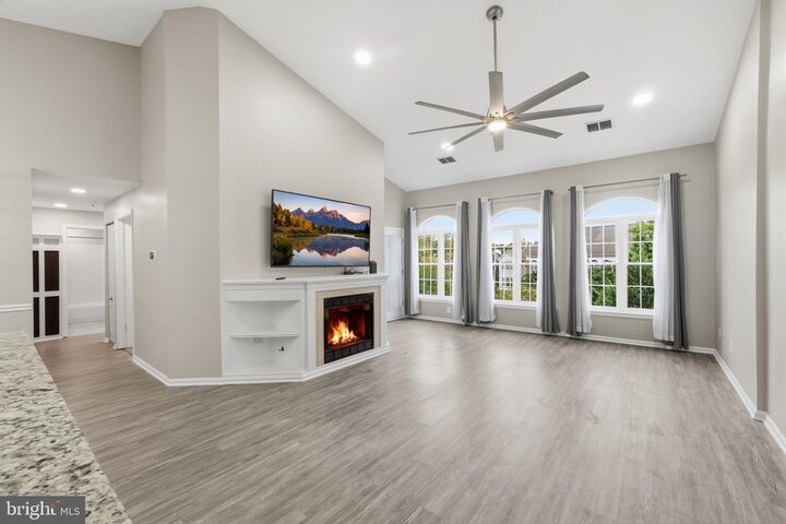 Property Photo:  7710 Haynes Point Way L  VA 22315 