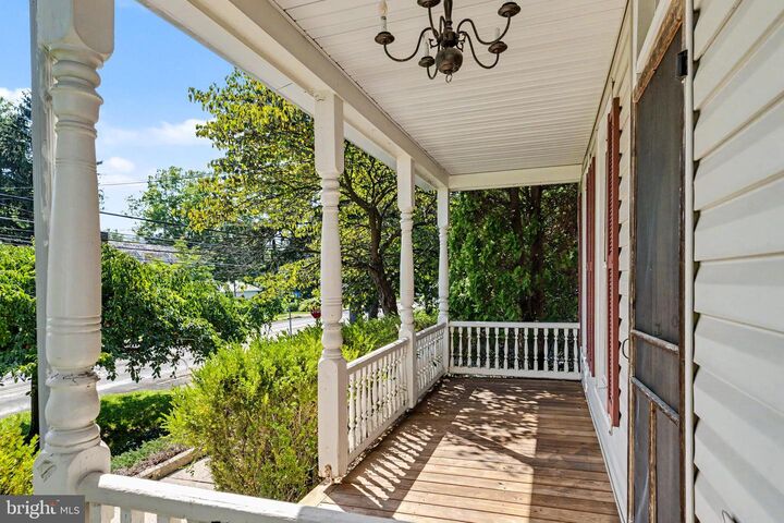 Property Photo: 433 Easton Road PA 18077