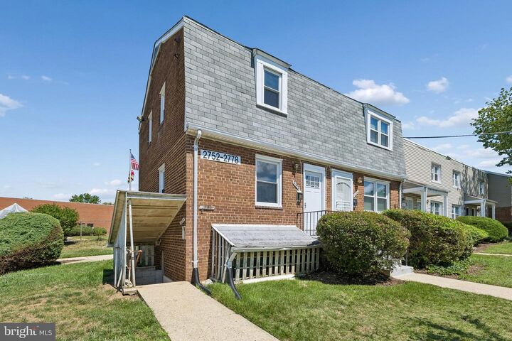 Property Photo:  2752 Iverson Street 71  MD 20748 