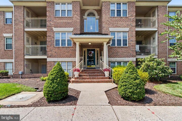 Property Photo: 1717 Landmark Drive 1L MD 21050