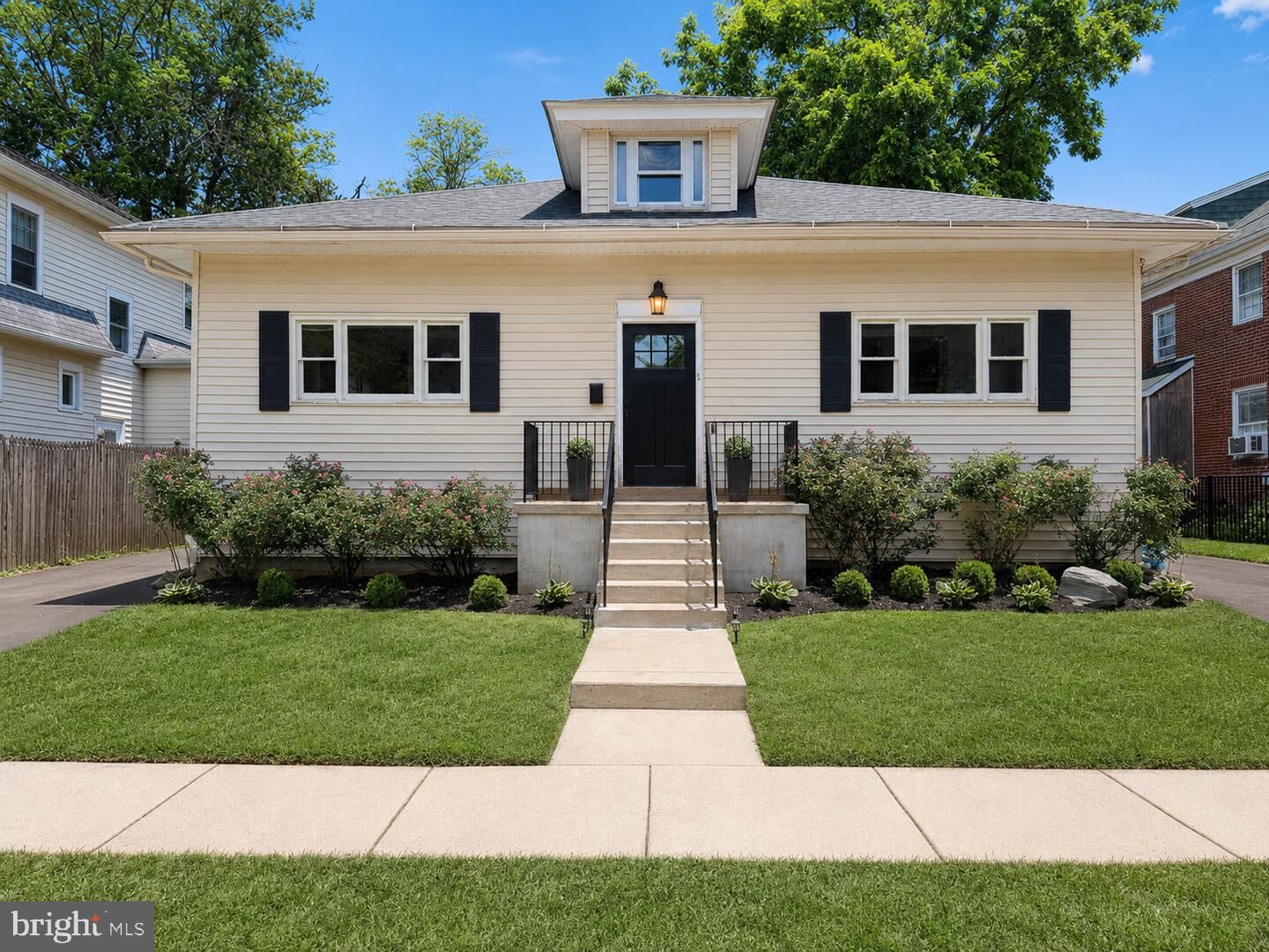 Property Photo:  708 Colford  NJ 08108 