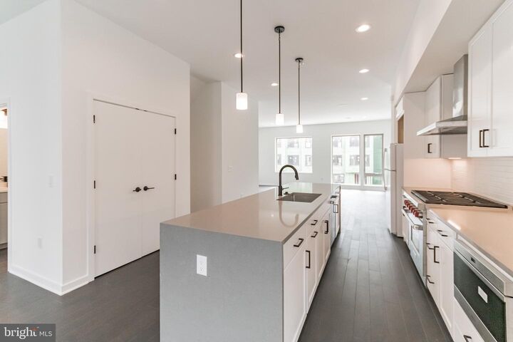 Property Photo: 3111 Parkview Walk PA 19125