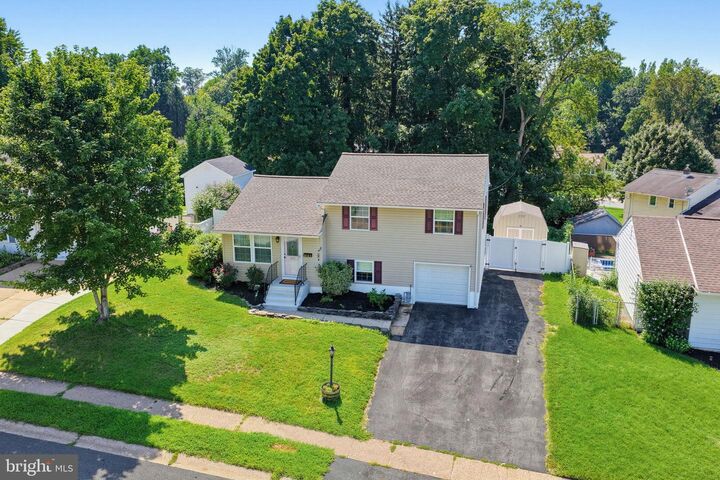 Property Photo:  1043 Dettling Road  DE 19805 