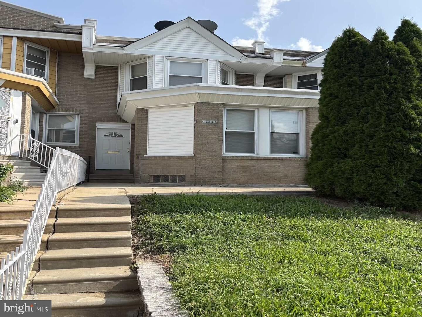 Property Photo:  5450 Diamond Street 2nd Floor  PA 19131 