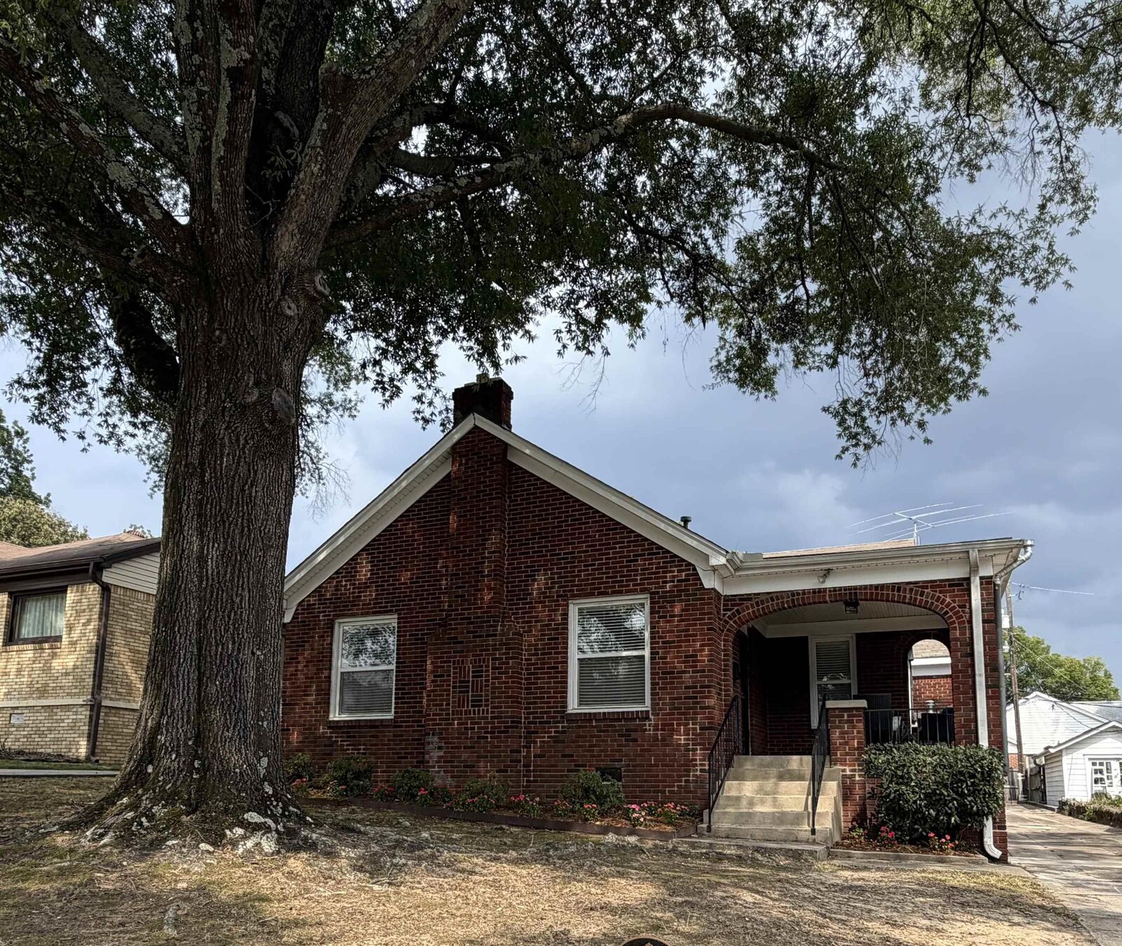 Property Photo:  107 N Pine Street  AR 72205 
