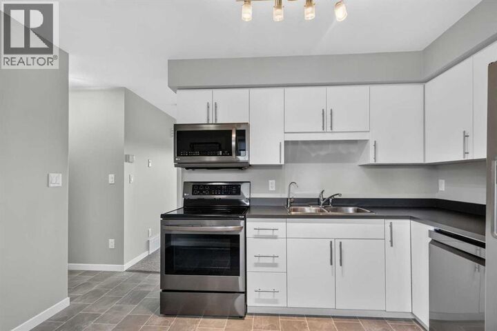Property Photo: 711 Beacon Hill AB T9H 3R5