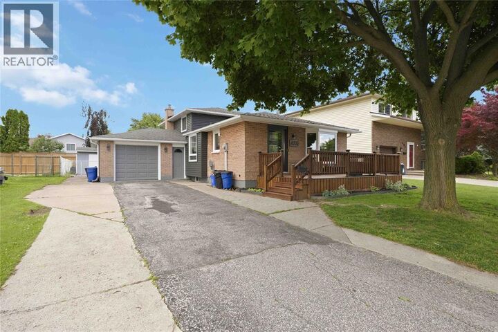 Property Photo:  403 Huxley Avenue  ON N7S 4Z1 