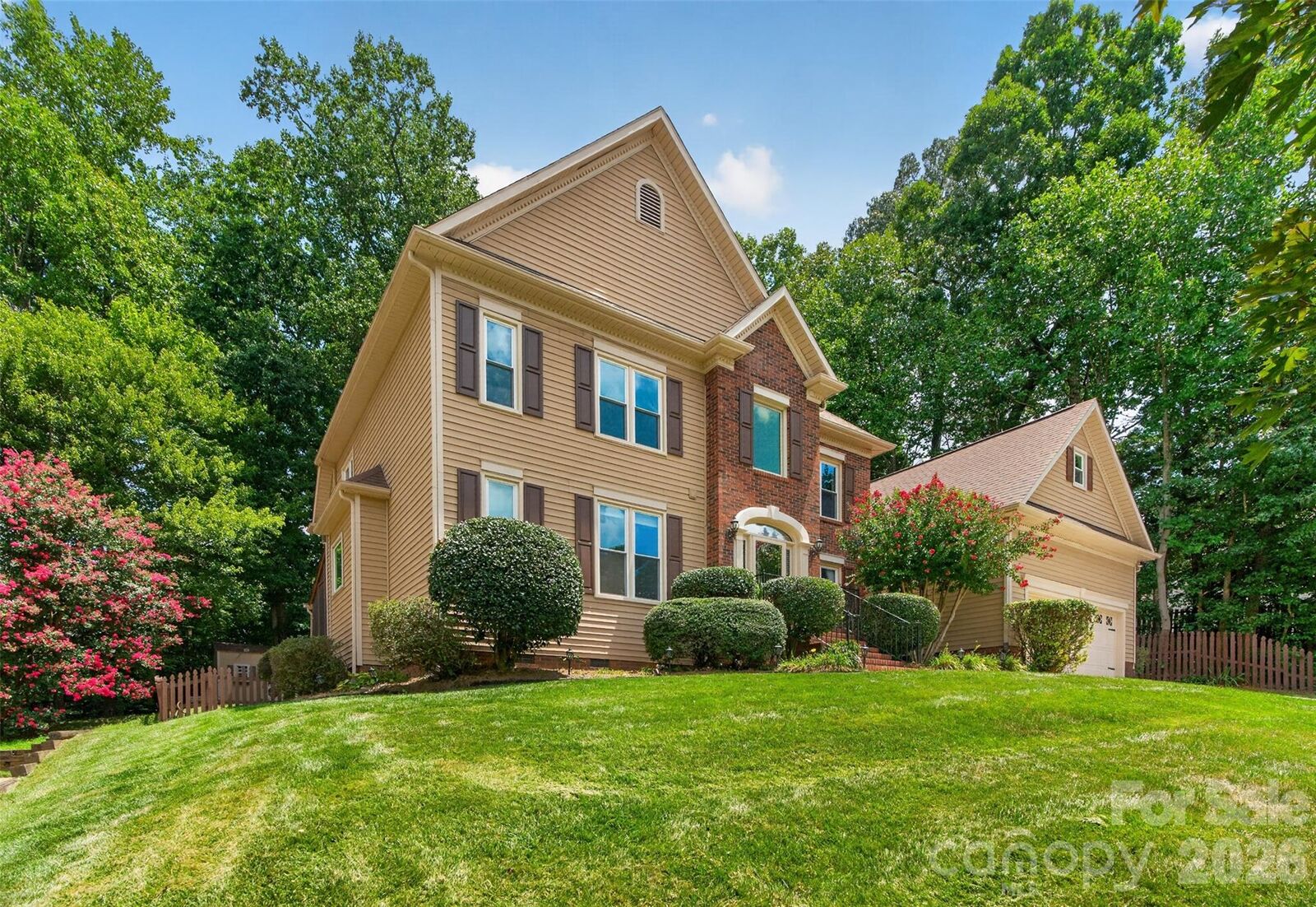 Property Photo:  8011 Alba Court  NC 28269 