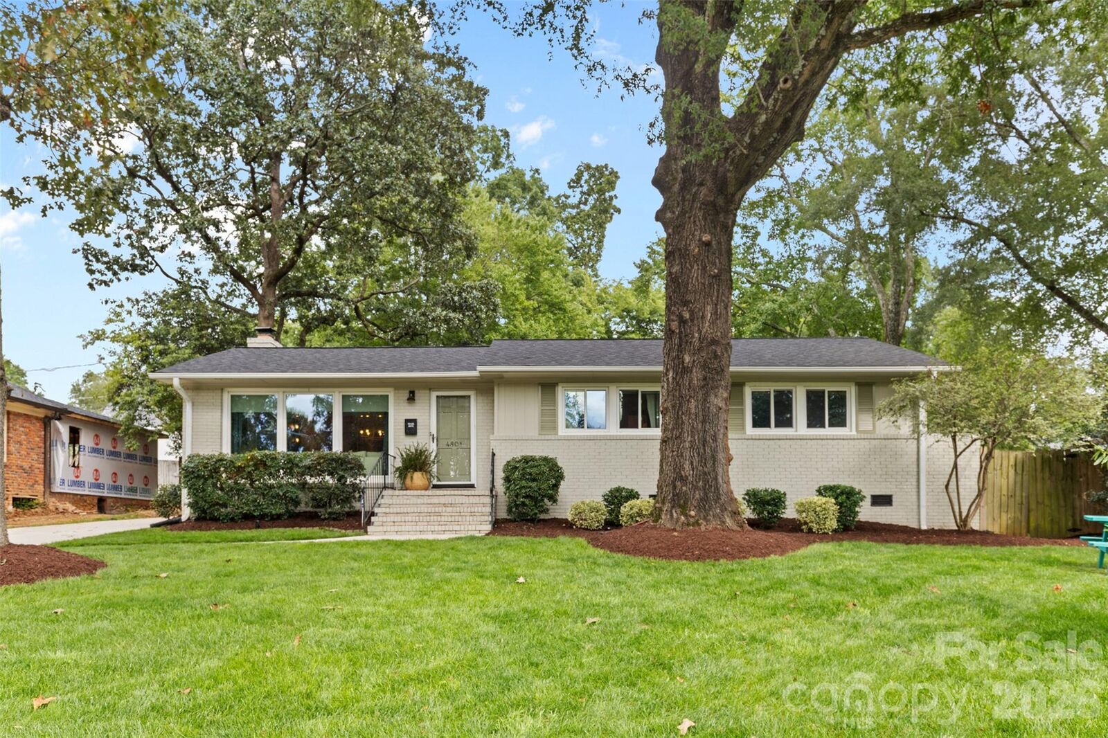 Property Photo:  4801 Fairheath Road  NC 28210 