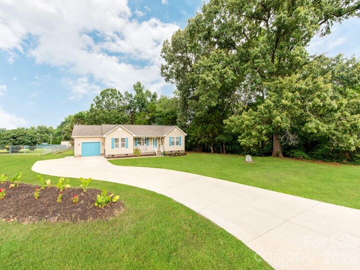 Property Photo: 3163 River Road 1 NC 28092