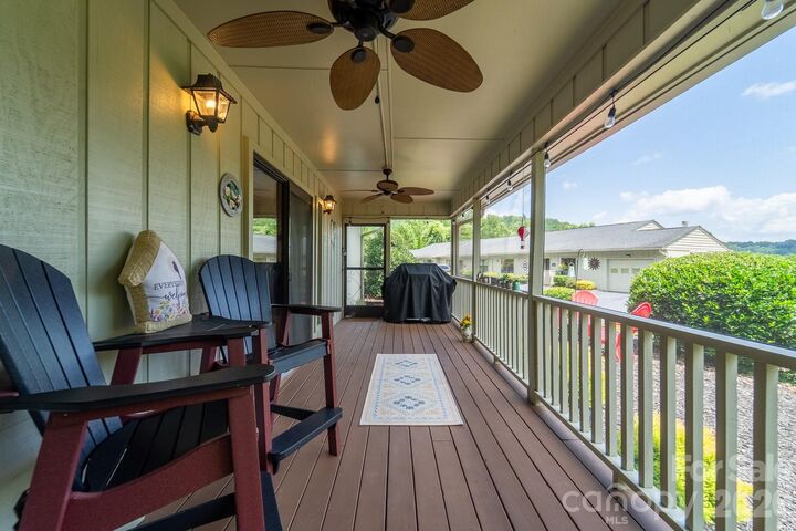 Property Photo: 16A Willow View Drive NC 28734