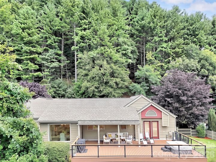 Property Photo:  936 Little Mountain Road  NC 28786 