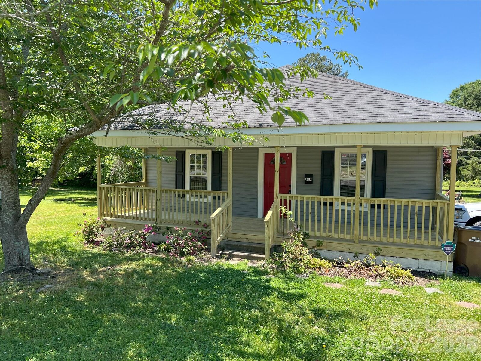 Property Photo:  818 Grier Street  NC 28092 