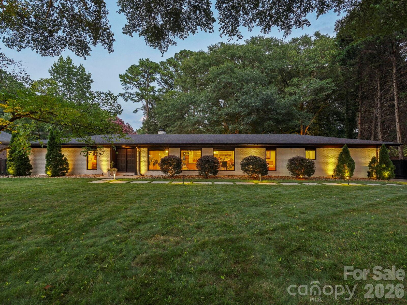 Property Photo:  811 Lansdowne Road  NC 28270 