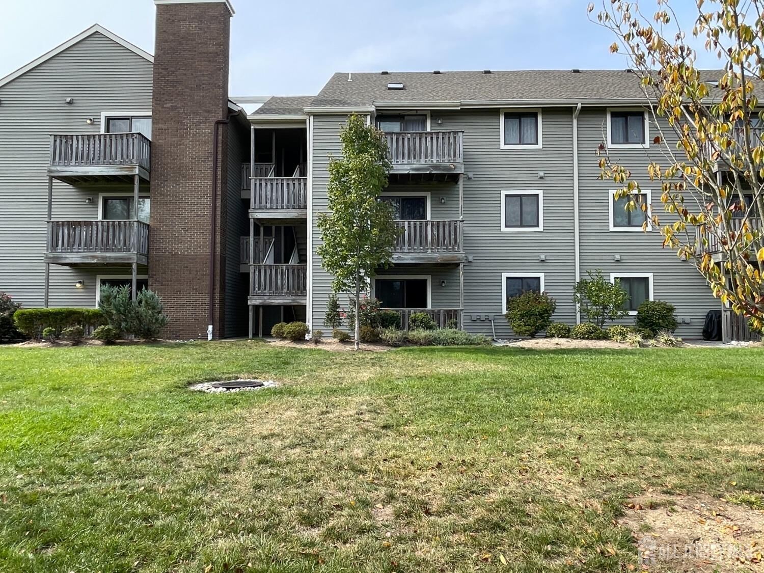 Property Photo:  1216 Ravens Crest Drive  NJ 08536 
