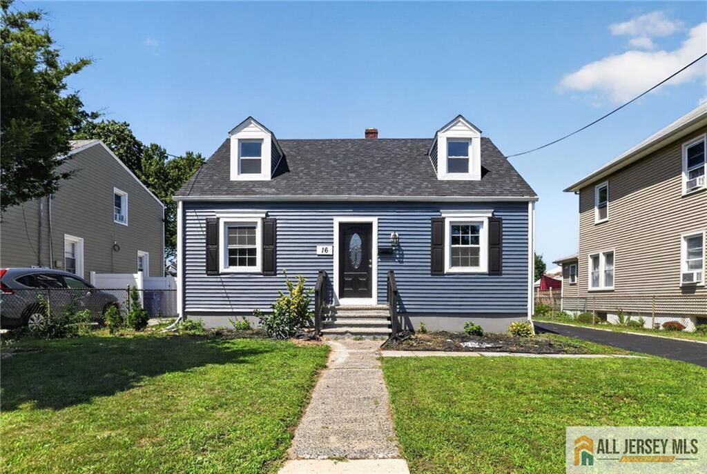 Property Photo:  16 Oakwood Place  NJ 08902 