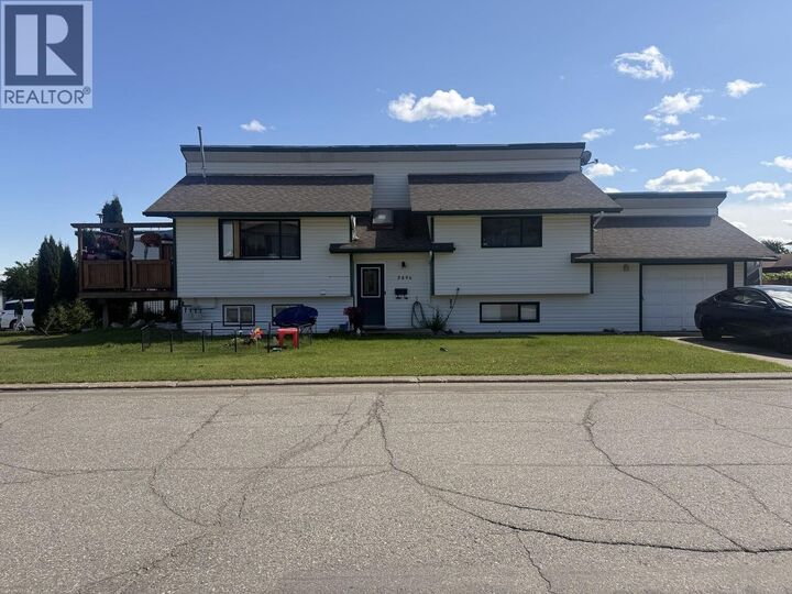 3799 Shane Crescent — photo 1