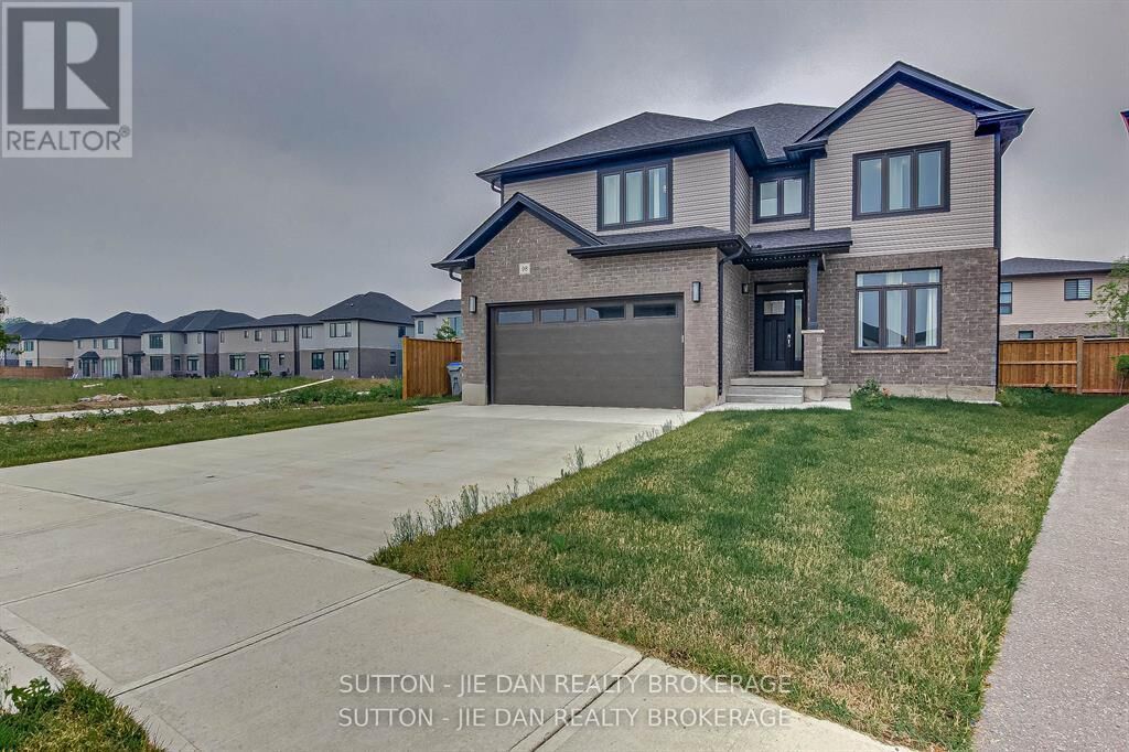 Property Photo:  98 Locky Lane  ON N0L 1R0 