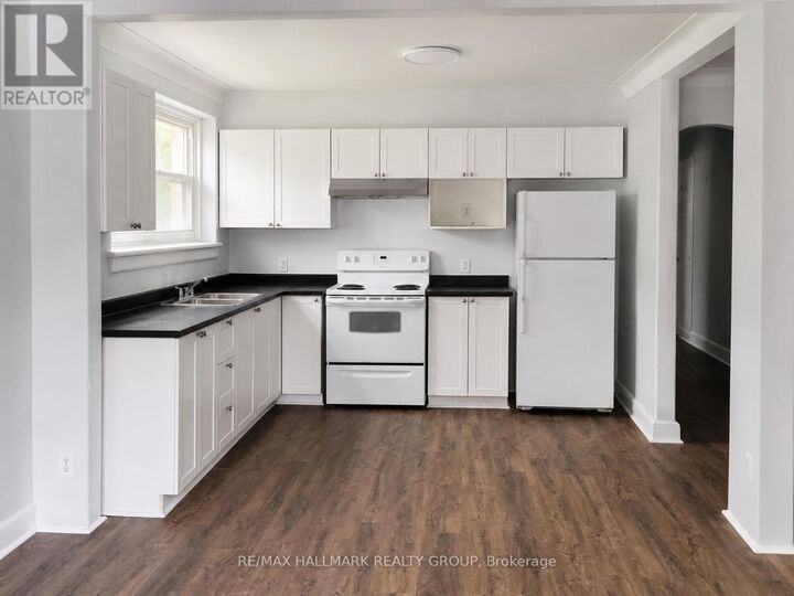Property Photo: 20 Lower Charlotte Street 2 ON K1N 8K1