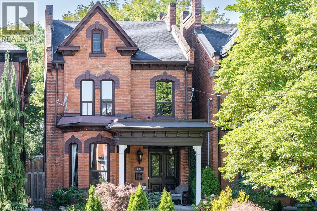 Property Photo:  122 East Avenue South  ON L8N 2T7 