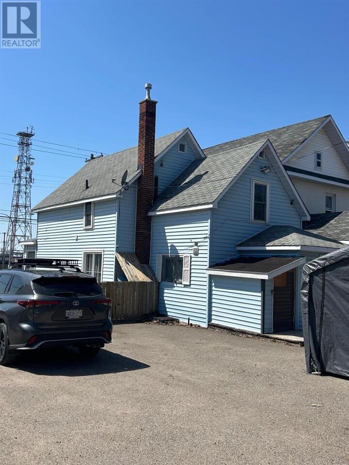 Property Photo:  356 Albert St  ON P6A 2J6 