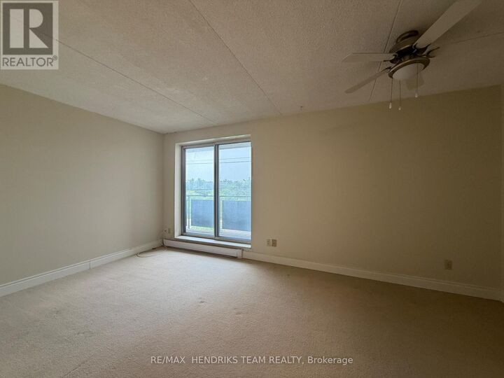 Property Photo: 234 Oakdale Avenue 202 ON L2P 2K6