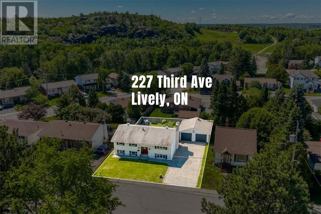 Property Photo: 227 Third ON P3Y 1M4