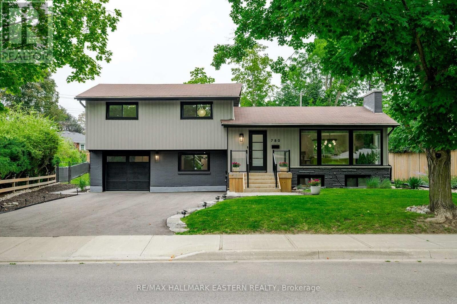 Property Photo: 780 Hopkins Avenue ON K9J 4Y8